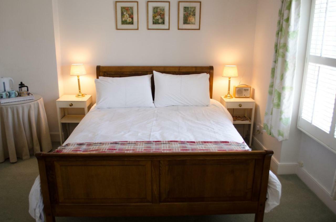 The Hollies Bed And Breakfast Uppingham Ngoại thất bức ảnh