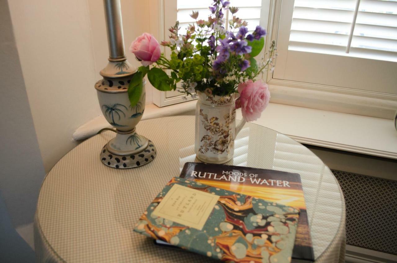 The Hollies Bed And Breakfast Uppingham Ngoại thất bức ảnh