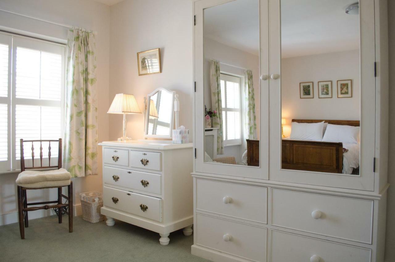 The Hollies Bed And Breakfast Uppingham Ngoại thất bức ảnh