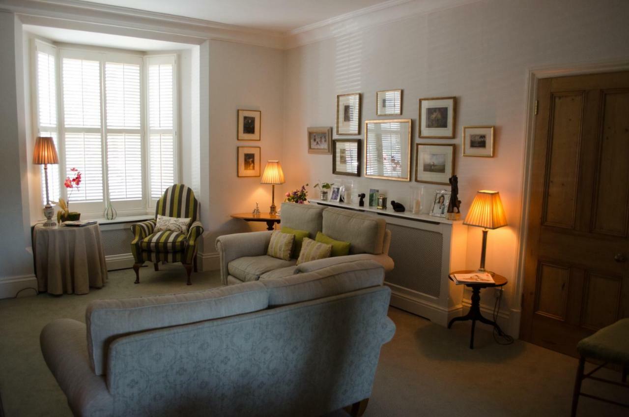 The Hollies Bed And Breakfast Uppingham Ngoại thất bức ảnh